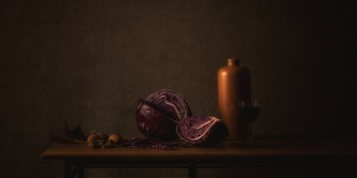 Stilleben med rødkål af Monique van Velzen