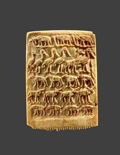 Hårkam dekoreret med rækker af vilde dyr, ca. 3200–3100 f.Kr. (elfenben) af Naqada Period Egyptian