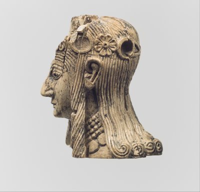 Hoved af en kvindeskikkelse, ca. 8.-7. århundrede f.Kr. (elfenben) af Neo Assyrian
