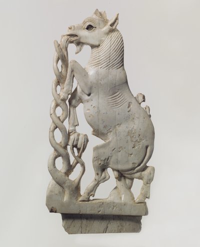 Gennembrudt møbelplade med en opdrætsged, ca. 9.-8. århundrede f.Kr. af Neo Assyrian