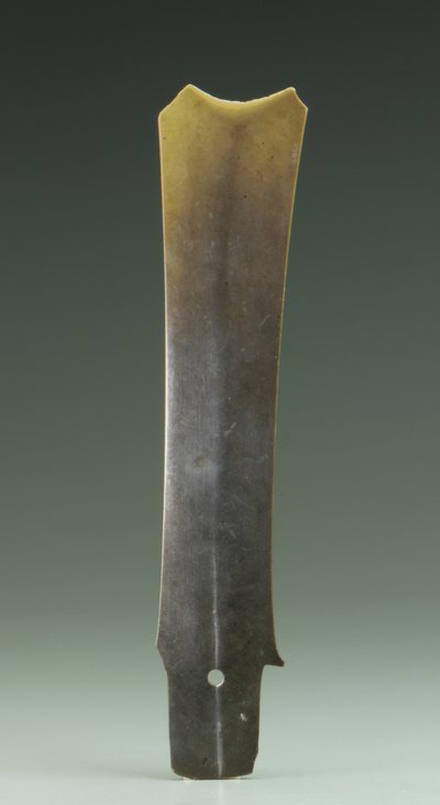 Gaffelmejsel (zhang), Qijia-kultur, ca. 2500-2000 f.Kr. (jade) af Neolithic Period Chinese School