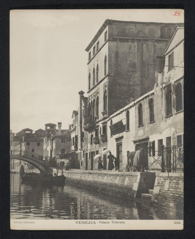 Ydersiden af ​​Tintorettos hus i Venedig Venedig - Palazzo Tintoretto (titel på objektet) af Neue Photographische Gesellschaft
