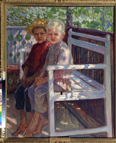 Børn (Børn). To børn, det ene med lyst hår, det andet med brunt hår, sidder barfodet på en bænk i solen. Maleri af Nikolai Petrovich Bogdanov Belsky (Bogdanov-Belsky) (Bogdanov Belsky) (Bogdanov-Belsky) (1868-1945). Olie på lærred af Nikolai Petrovich Bogdanov Belsky