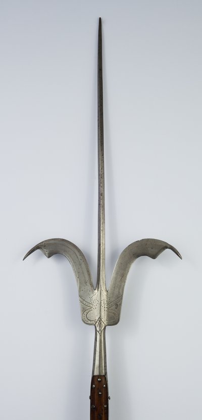 Friuli Spear, ca. 1600-20 (stål og træ) af Northern Italian School