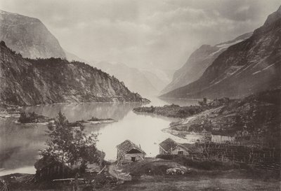 Udsigt over Loen Sø, Nordfjord (s/h foto) af Norwegian Photographer