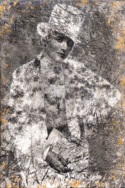 Guld, 2022 (blandede medier på træ) af Olivia Gozzano