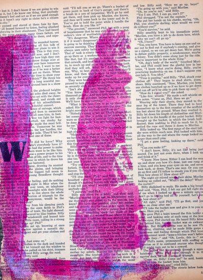 News, 2022 (blandede medier på magasinpapir) af Olivia Gozzano