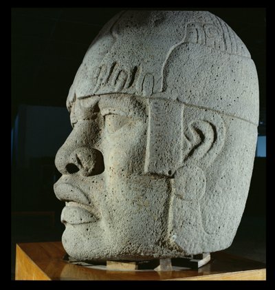 Colossal Head 4 fra San Lorenzo, Veracruz, Mexico, præklassisk (basalt) af Olmec