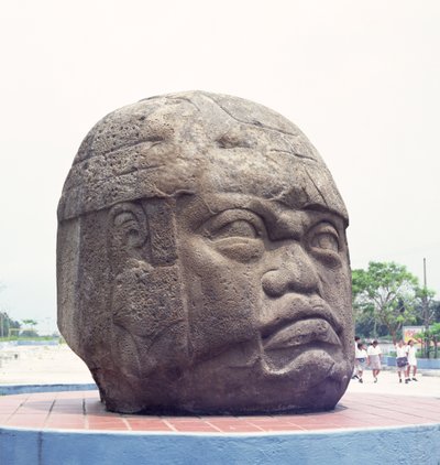 Kolossalhoved fra San Lorenzo, Veracruz, Mexico, præklassisk (basalt) af Olmec