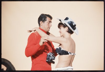 Dean Martin som Matt Helm på sættet 