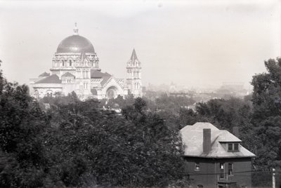 Ny katedral fra Barnes Hospital, St. Louis, 19. september 1919 af Oscar Kuehn