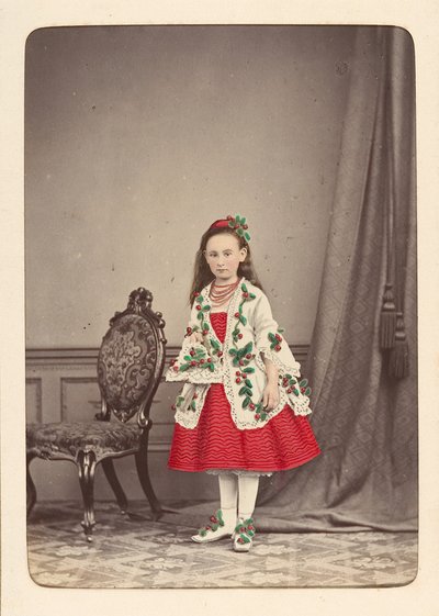Follett familiealbum med børn udklædt til en fancy dressball, ca. 1880. af Owen Angel