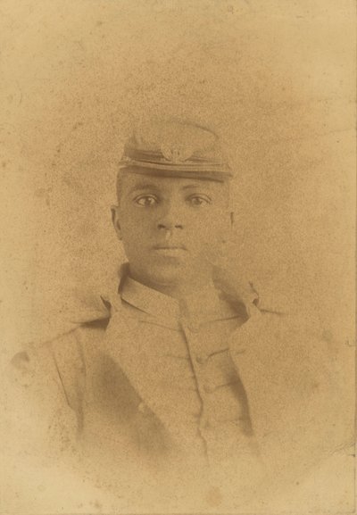 Kabinetskort af oberst Charles Young som kadet ved West Point, 1889. af Pach Bros