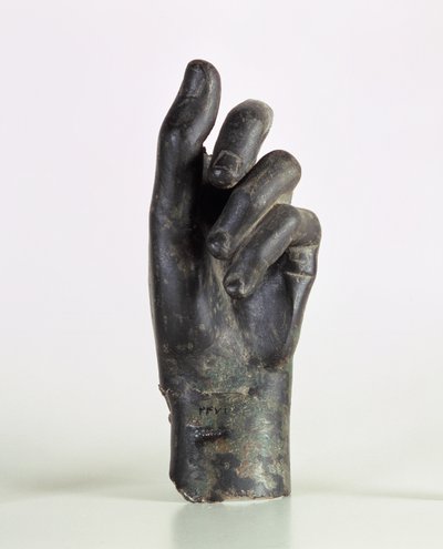 Fragment af en hånd, muligvis af en bueskytte, fra Shami, Malamir, Iran (bronze) af Parthian School