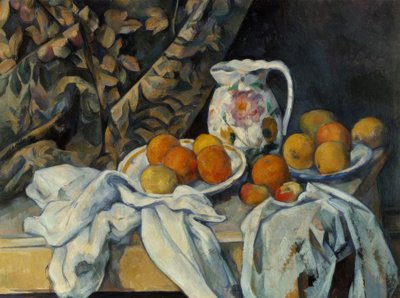 Stilleben med gardin og blomstret kande af Paul Cézanne