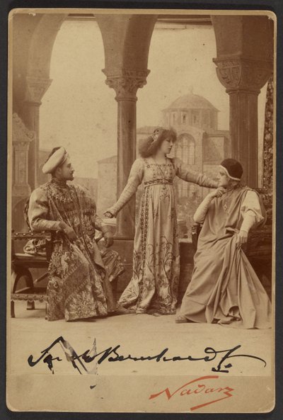 [Sarah Bernhardt som Gismonda]. af Paul Nadar