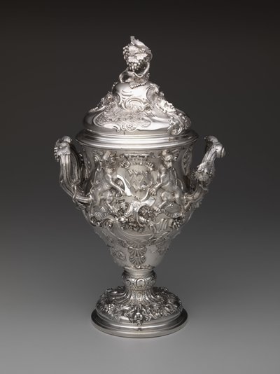 Covered Cup, 1742dani af Paul de Lamerie