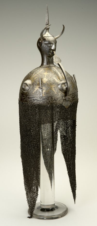 Kulah Khud, hjelm, ca. 1700-tallet, ændret i 1800-tallet (jern med guld- og sølvindlæg) af Persian School