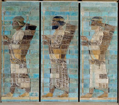 Bueskytternes frise, fra paladset til Darius I, konge af Persien, i Susa (6. århundrede f.Kr.). E-mailet mursten relief bund. 510 f.Kr. Paris, Louvre-museet. af Persian School