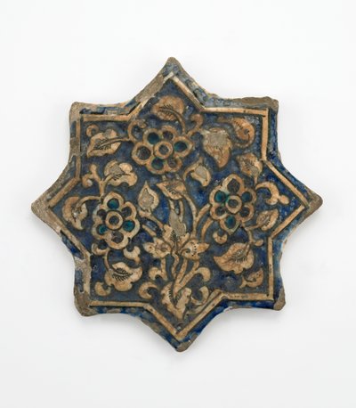 Flise i ottetakket stjerneform, Il-Khanid periode, 1256-1335 (stenpasta, støbt og malet under gennemsigtig glasur) af Persian School