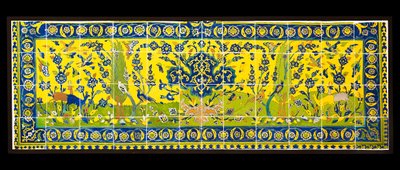 Fliser, der forestiller en naturscene, fra Isfahan, Iran, sandsynligvis omkring 1600-tallet (lertøj med polykrom under glasur) af Persian School