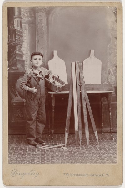 Portræt af en tømrermedhjælper, ca. 1900 (foto) af Peter Dingeldey