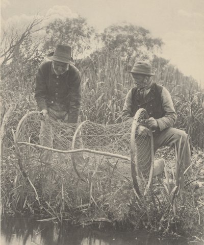 Opsætning af bue-nettet,1886 (foto) af Peter Henry Emerson