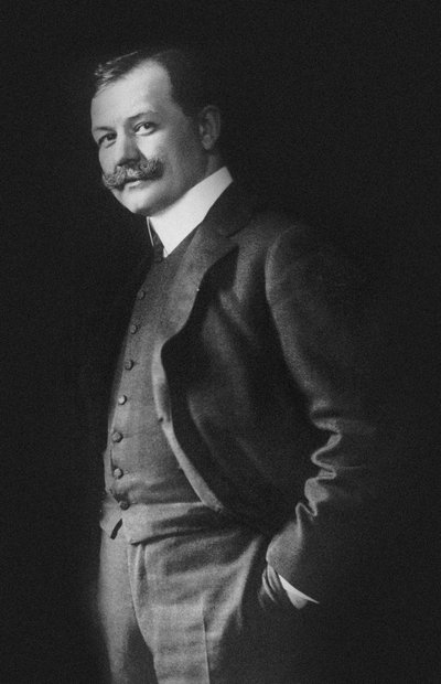 Portræt af komponisten Franz Lehár 1870-1948. af Photo studio E. Bieber.