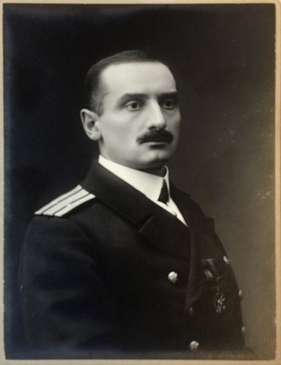 Portræt af Alexander Kolchak 1874-1920, 1909. af Photo studio H. Rentz and F.