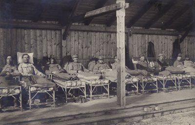 Sårede soldater fra den østrig-ungarske hær, Første Verdenskrig af Photographer Austrian