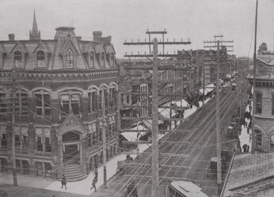 Dundas Street, Looking East, London, Ontario (s/h-billede) af Photographer Canadian
