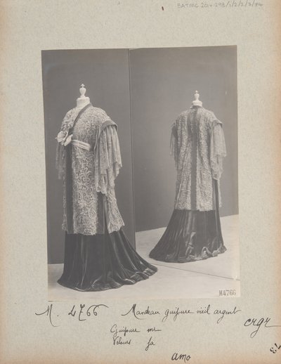 Albumside: House of Worth, Coat af Photographer French
