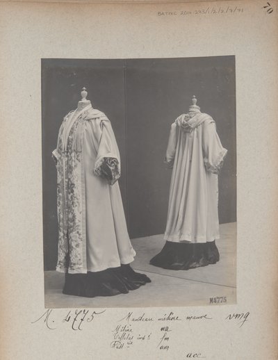 Albumside: House of Worth, Coat af Photographer French