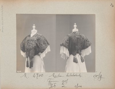 Albumside: House of Worth, Jacket af Photographer French