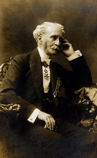 Portræt af Francois Stephen Emile Liegeard (1830-1925), fransk forfatter, digter og politiker - Fotografi, Coll. Baussy af Photographer French