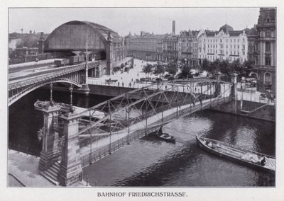 Berlin: Bahnhof Friedrichstrasse (s/h foto) af Photographer German