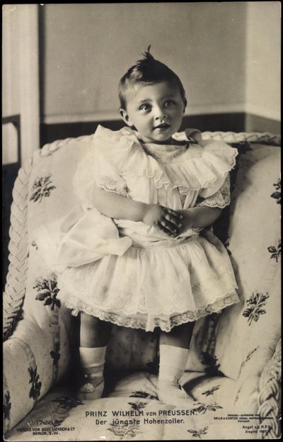 Prins William af Preussen i en lænestol af Photographer German
