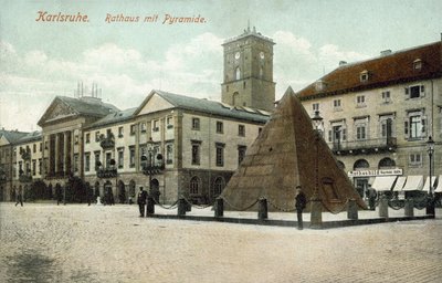 Rådhus og pyramide, Karlsruhe, Tyskland (farvefoto) af Photographer German