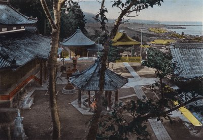 Japan, ca. 1912: Miidera, en af de 8 udsigter over Ohmi, nær Kyoto (foto) af Photographer Japanese