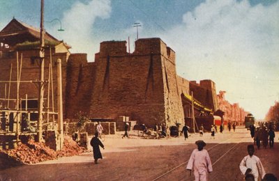 Manchuriet: En del af muren i China Town i Mukden (farvefoto) af Photographer Japanese