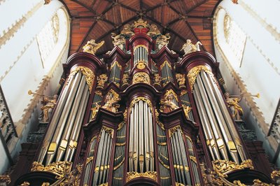 Orgelet i St-Bavokerk kirke eller Grote Kerk, bygget af Christian Muller (1690-1763), Haarlem, Holland af Blaise Nicolas Le Sueur