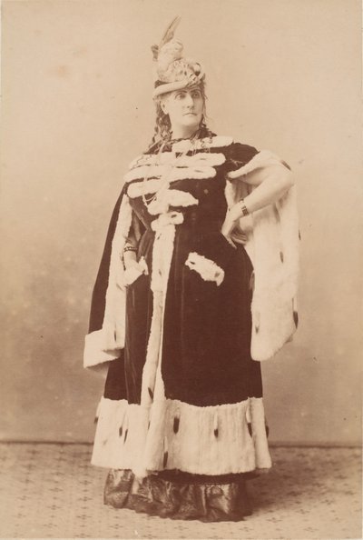[La Comtesse in Ermine Cape], 1860