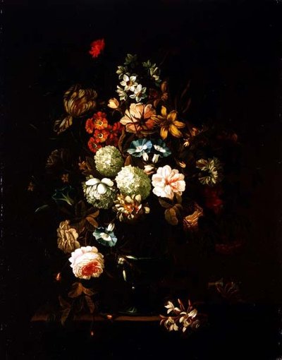 Stilleben med blomster i en glasvase af Pieter Hardime