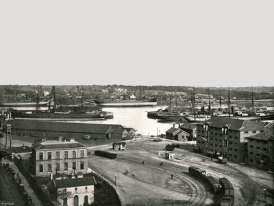 The Docks, Southampton, 1895. af Poulton and Co