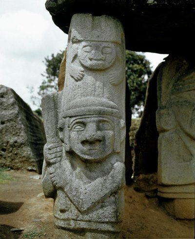 Megalitisk skulptur af en kriger af Pre Columbian Pre Columbian