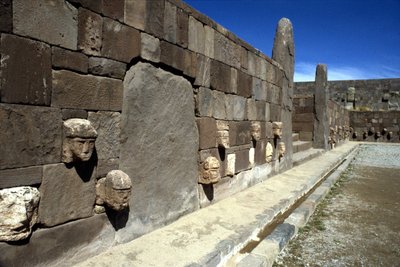 Det præcolumbianske arkæologiske sted Tiahuanaco, Bolivia. af Pre Columbian Pre Columbian