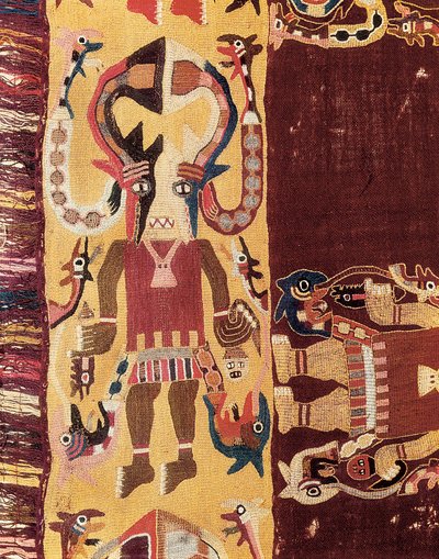 Præcolumbiansk civilisation: ceremoniel officiant iført maske. 300-100 f.Kr. Tapet fra Ica i Peru. Nationalmuseet for arkæologi i Lima, Peru. af Prehistoric Prehistoric