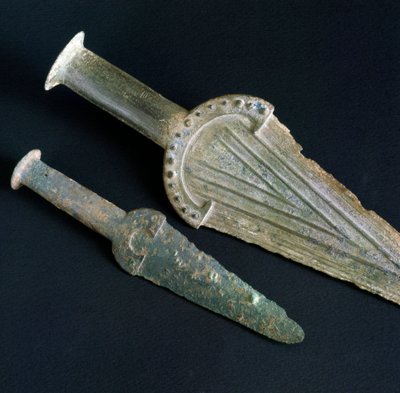 Forhistorie, etruskisk civilisation: bronzedolk fra Necropole San Giovenale (Viterbo), Lazio. Bronzealder. 17. århundrede f.Kr. Rom, Luigi Pigorini Nationalmuseum for forhistorisk etnografi af Prehistoric Prehistoric