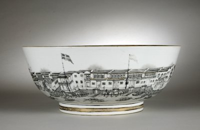 Punschschale bemalt mit Lagerhäusern oder Hongs, Kanton (Guangzhou) von Qing Dynasty   Qianlong Period Chinese School