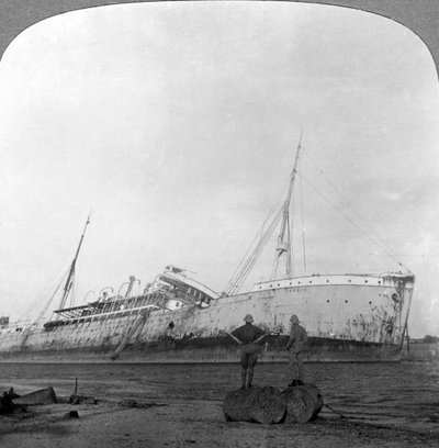 Tysk krydser sænket ud for Dar es Salaam, Tanzania, Første Verdenskrig, 1914-1918. af Realistic Travels Publishers